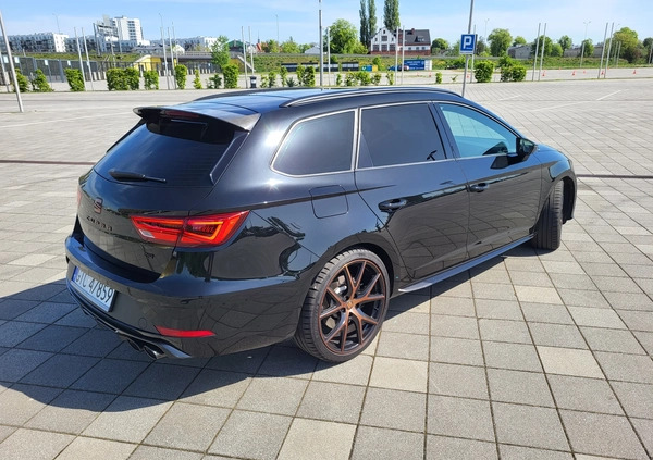 Seat Leon cena 146900 przebieg: 69000, rok produkcji 2019 z Gdańsk małe 92